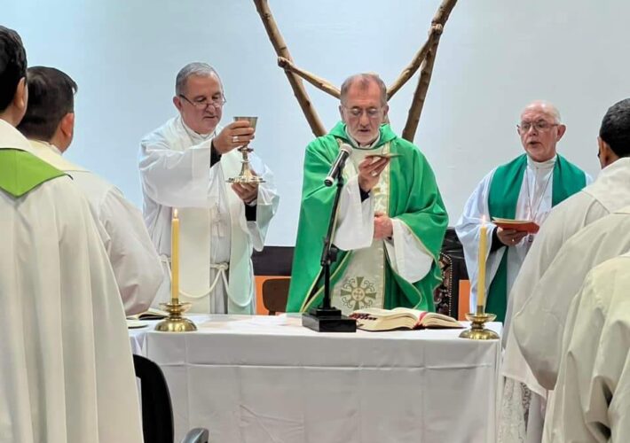 Mons. Martínez presenta su carta pastoral: ‘Una opción preferencial’ para el 23º domingo del año