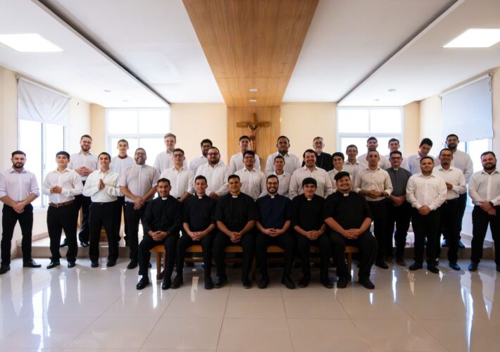 El Seminario Santo Cura de Ars inicia el ciclo lectivo 2026 con una misa presidida por Mons. Martínez