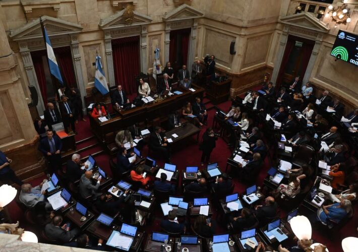 El Senado dio media sanción a la reforma laboral tras una sesión maratónica y el proyecto pasa a Diputados