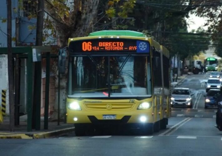 La UTA suspendió el paro y este viernes habrá colectivos con normalidad