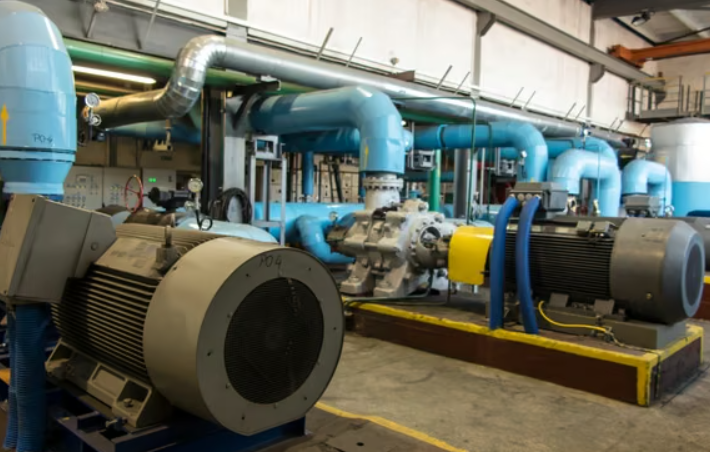 El Gobierno exigirá a los grandes consumidores eléctricos generar o contratar su propia energía